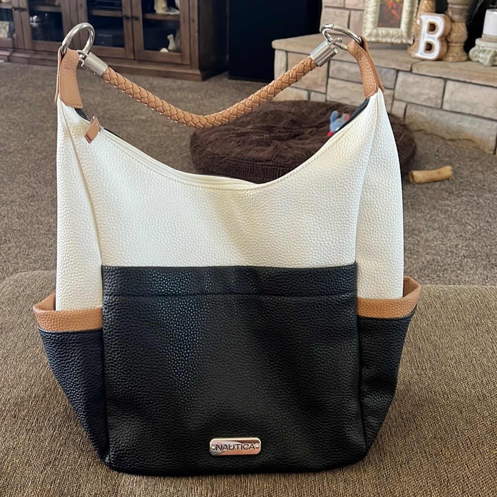 Nautica Purse.  Like new.  Barely used!